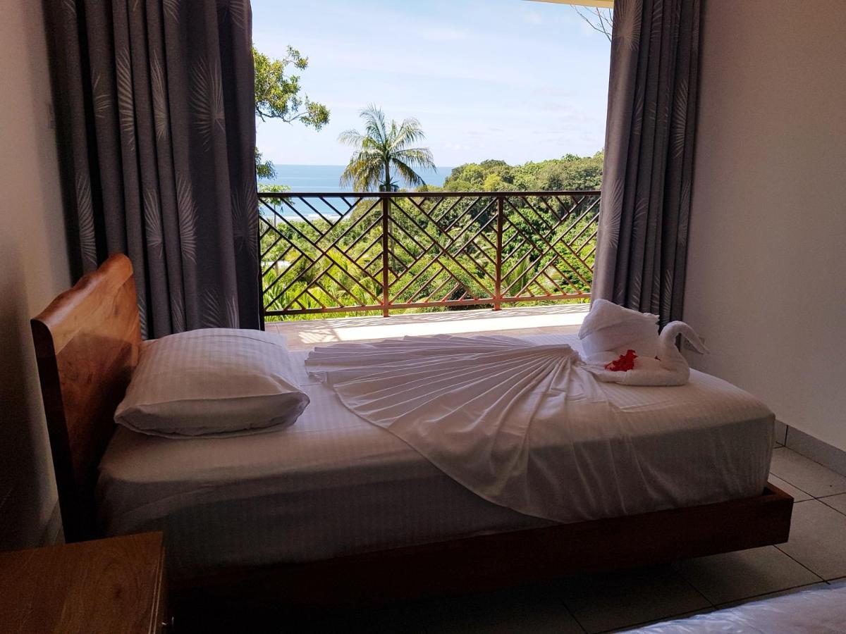 Bougainvillas Seychelles Anse Royale Exteriör bild