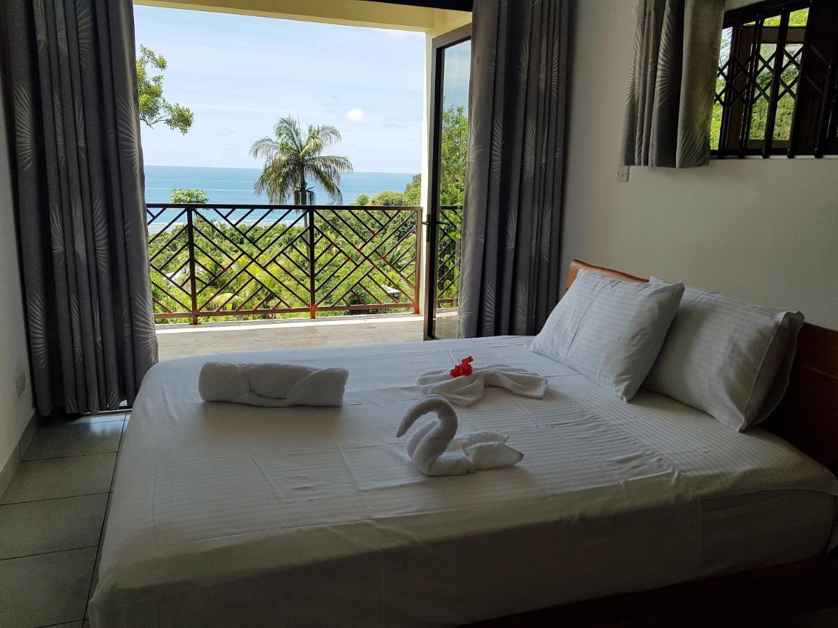 Bougainvillas Seychelles Anse Royale Exteriör bild