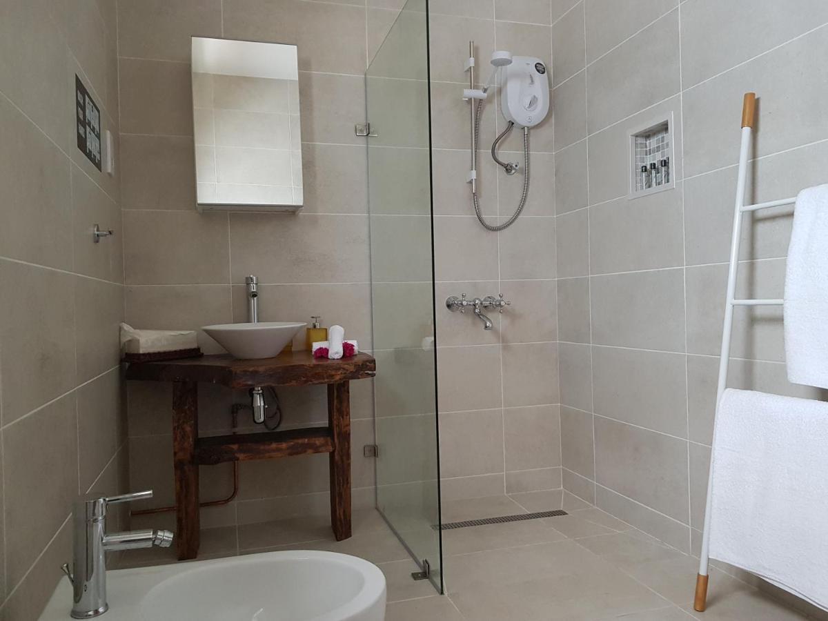 Bougainvillas Seychelles Anse Royale Exteriör bild